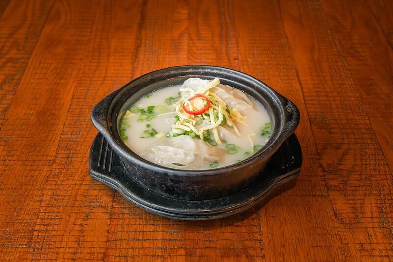 만두 설렁탕 Dumpling Soup
